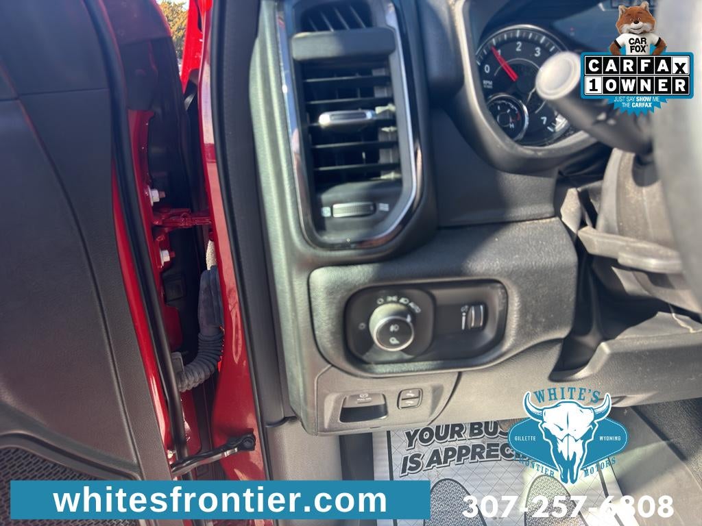 2022 RAM 1500 Big Horn Crew Cab 4x4 5'7" Box