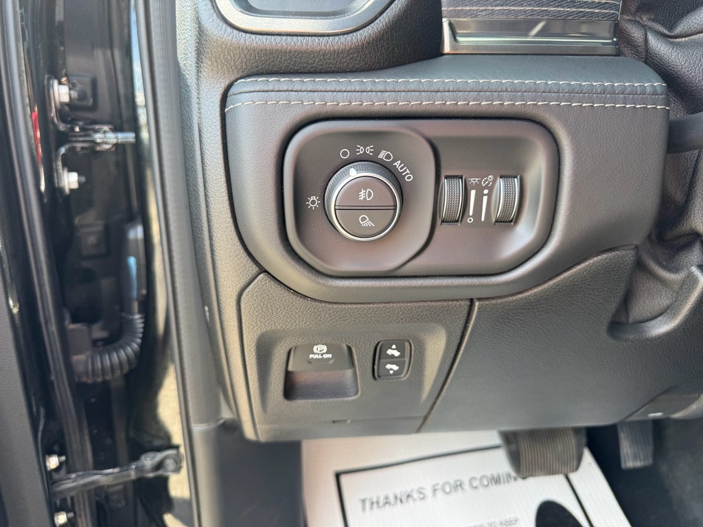 2019 RAM 1500 Limited Crew Cab 4x4 5'7" Box