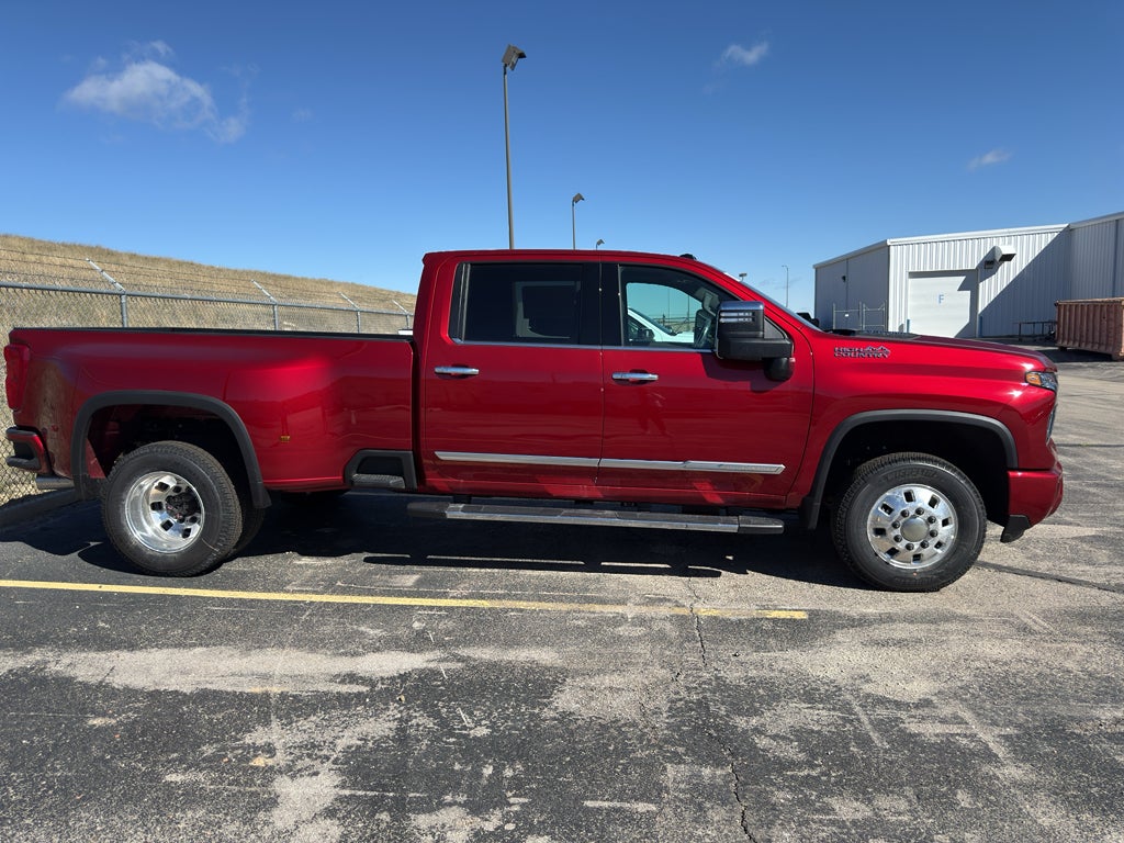 2026 Chevrolet Silverado 3500 HD High Country DRW