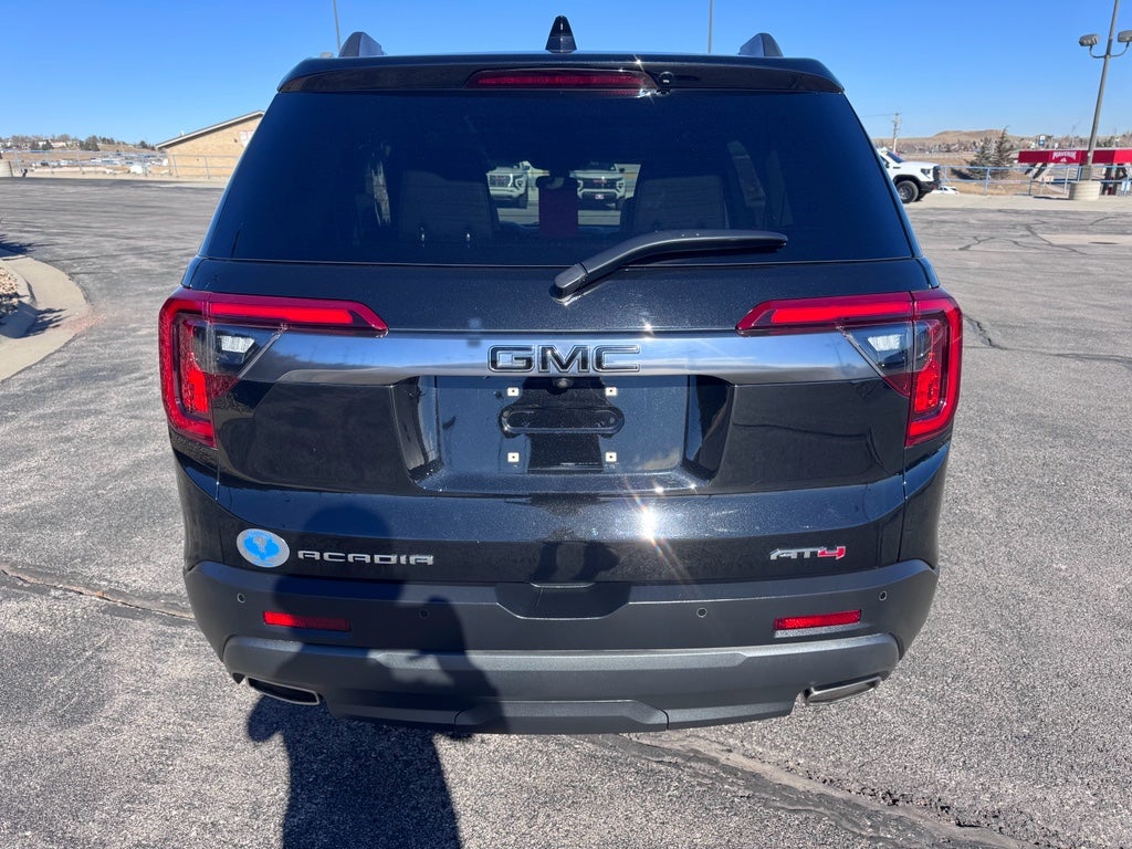 2023 GMC Acadia AT4