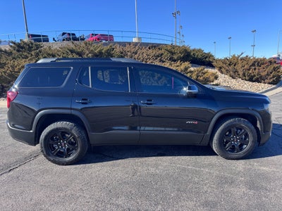 2023 GMC Acadia AT4