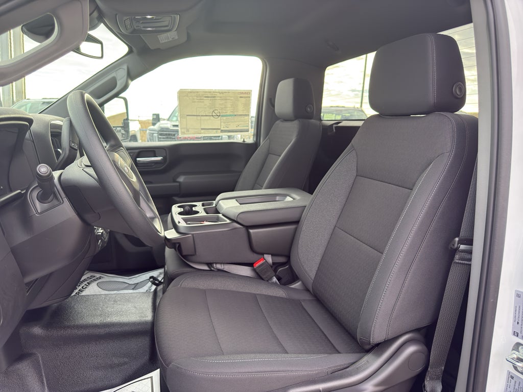 2025 GMC Sierra 2500 HD Pro