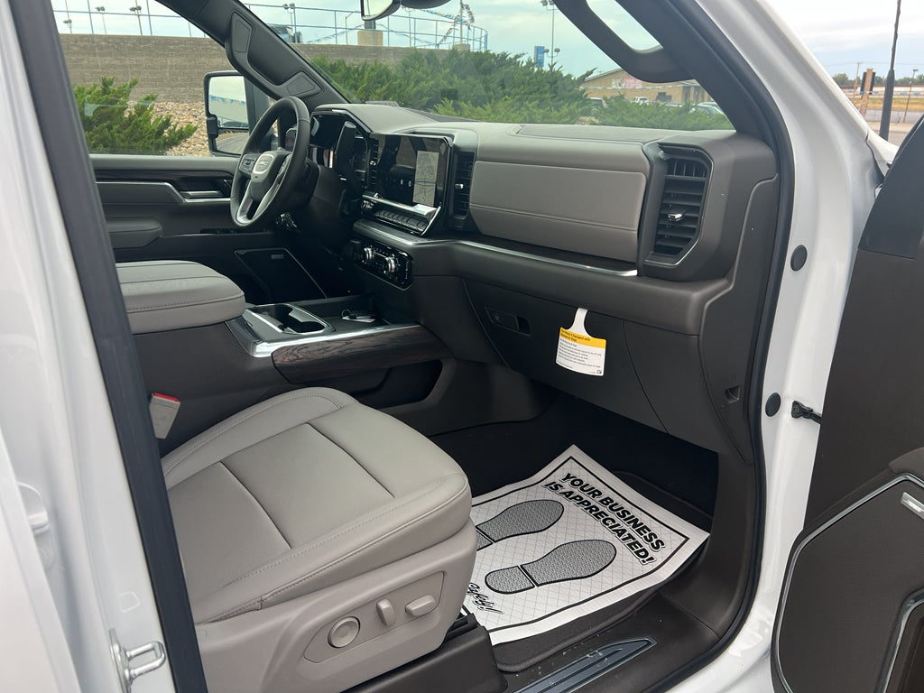 2025 GMC Sierra 2500 HD SLT