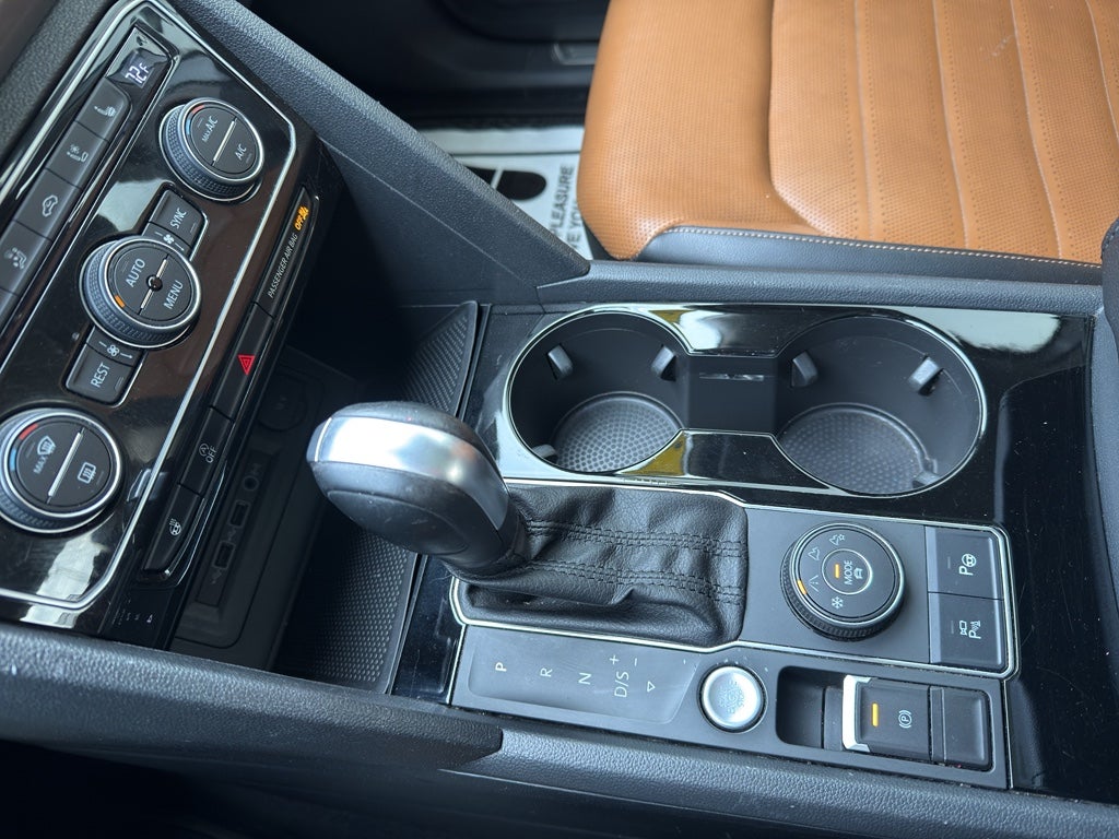 2020 Volkswagen Atlas 3.6L V6 SEL Premium