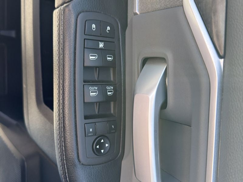 2021 RAM 2500 Big Horn Crew Cab 4x4 6'4" Box