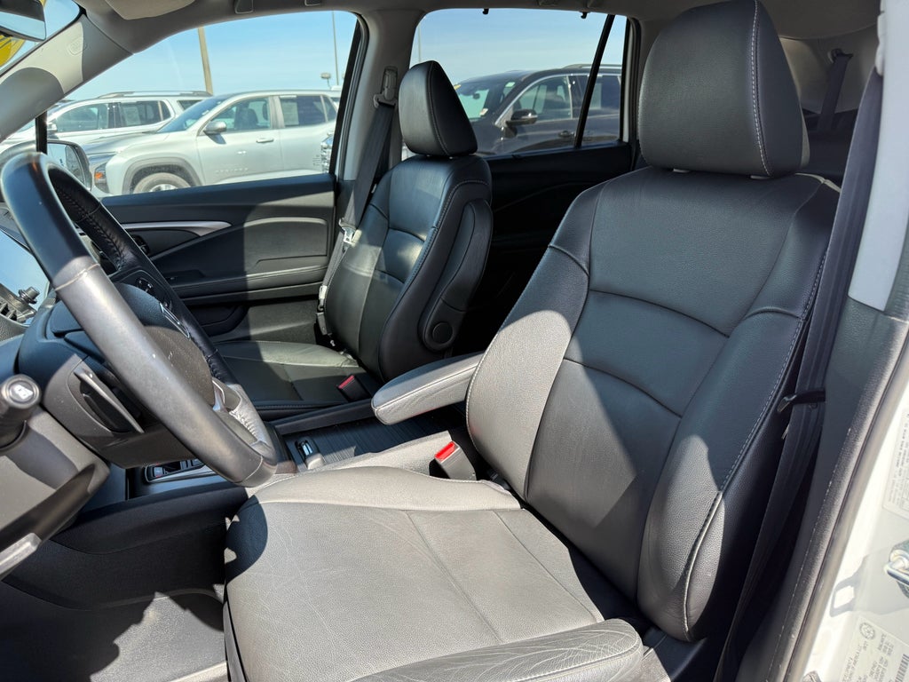 2022 Honda Pilot AWD Black Edition