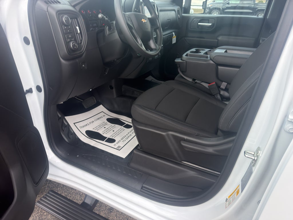 2026 Chevrolet Silverado 3500 HD WT DRW