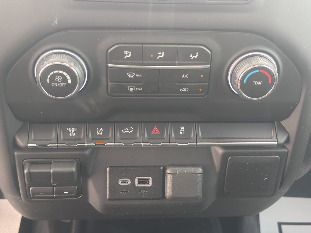 2026 Chevrolet Silverado 3500 HD WT DRW