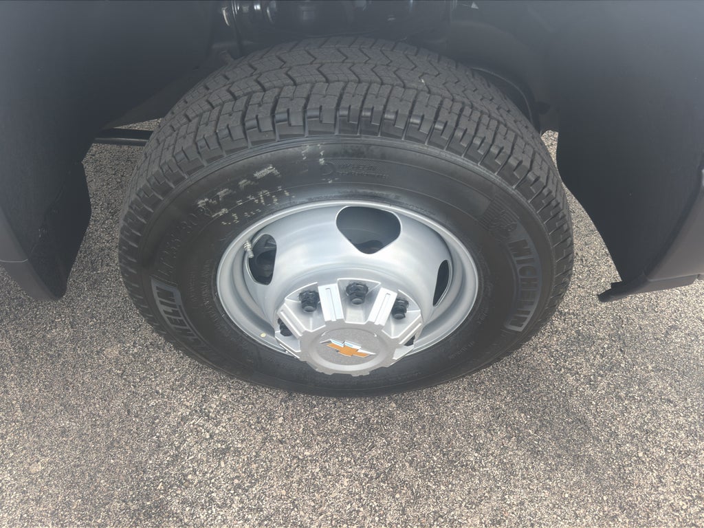 2026 Chevrolet Silverado 3500 HD WT DRW