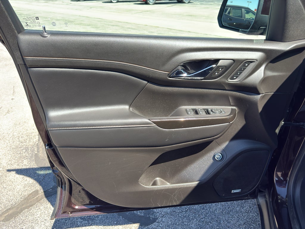 2021 GMC Acadia AT4