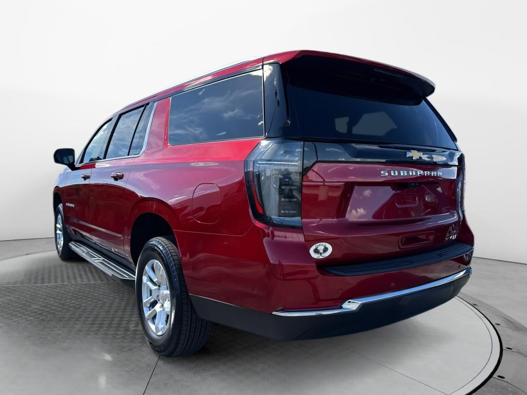 2026 Chevrolet Suburban LT