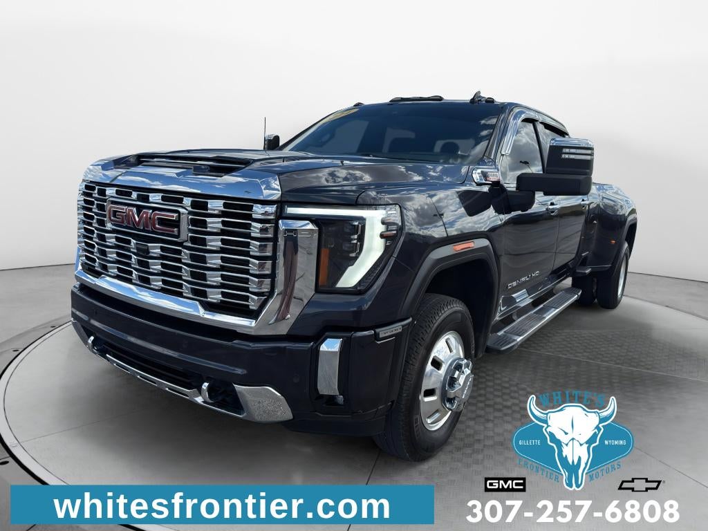 2024 GMC Sierra 4WD Crew Cab Long Box DRW Denali's photo