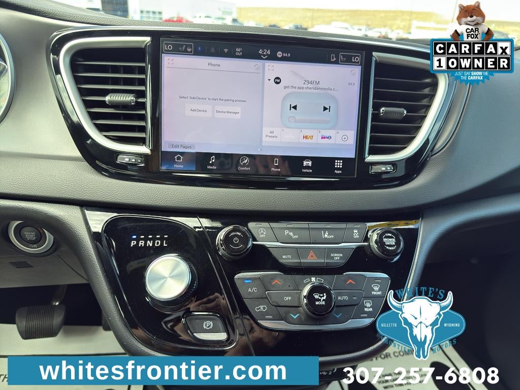 2025 Chrysler Pacifica Select