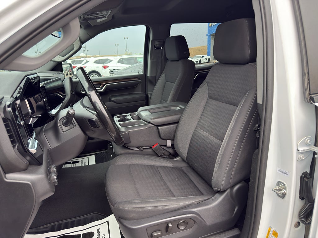 2023 Chevrolet Silverado 1500 LT (2FL)