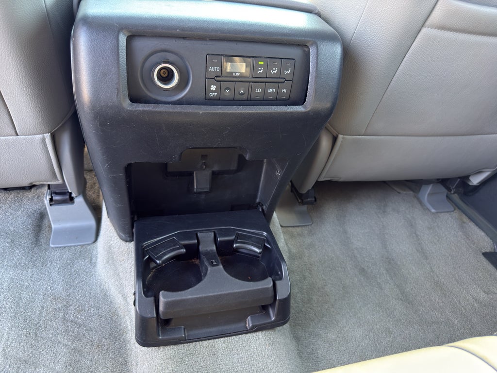 2011 Toyota Sequoia Limited 5.7L V8